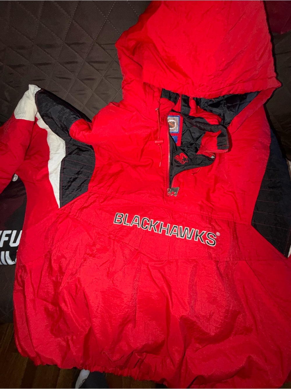 STARTER Red Blackhawks Hooded Pullover Jacket